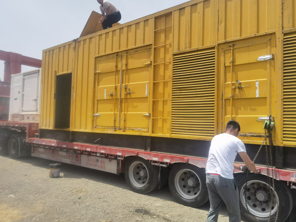 扎鲁特发电机出租100KW发电机需要什么规格的电缆线？