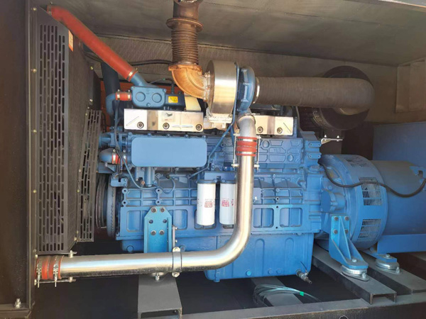 扎鲁特燃油消耗率与进气温度的具体关系是什么？